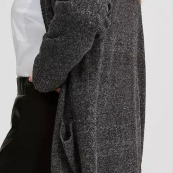 Torrid Charcoal Gray Vegan Cashmere Boyfriend Cardigan V-Neck Sweater size 2 NWT - Picture 6 of 8